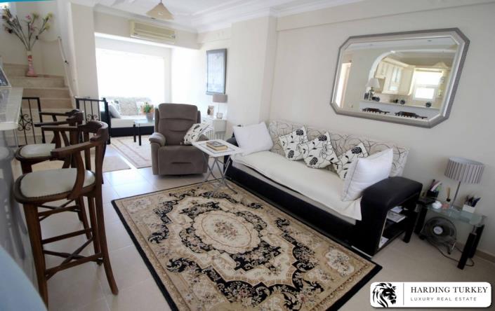 Image No.25-5 Bed Semi-Detached for sale