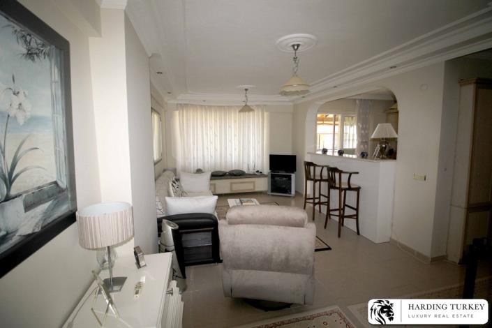 Image No.33-5 Bed Semi-Detached for sale