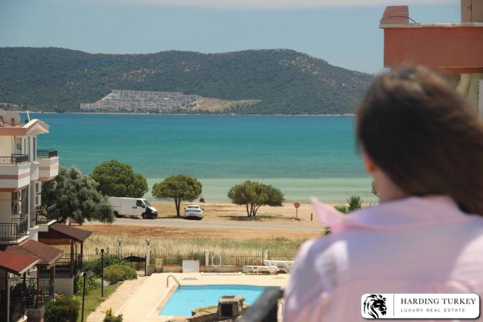 Image No.37-5 Bed Semi-Detached for sale