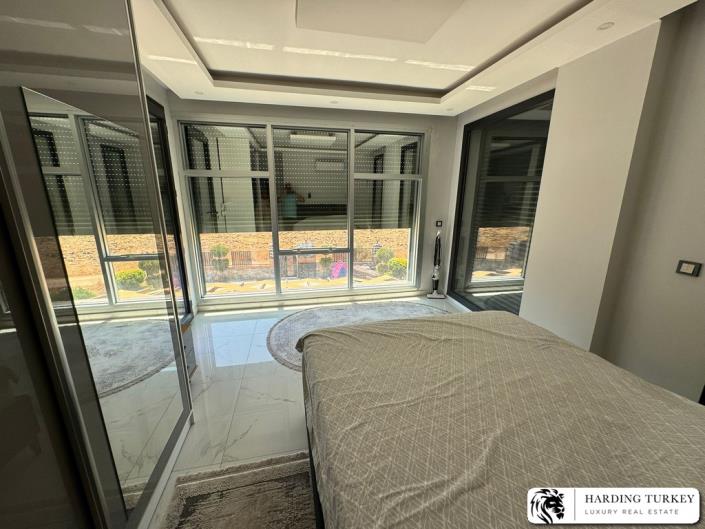 Image No.23-4 Bed Villa / Detached for sale