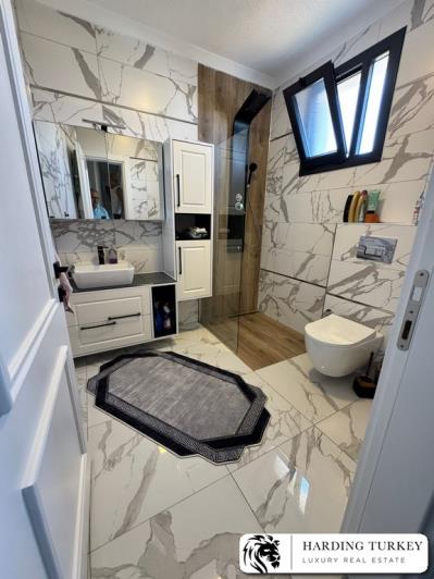 Image No.24-4 Bed Villa / Detached for sale