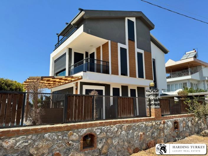 Image No.3-4 Bed Villa / Detached for sale