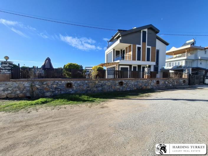 Image No.31-4 Bed Villa / Detached for sale