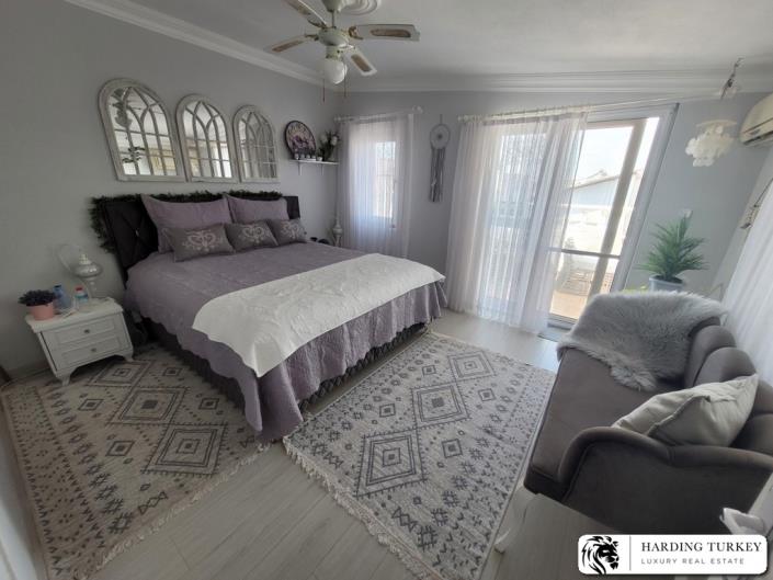 Image No.6-4 Bed Semi-Detached for sale