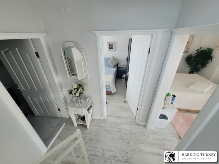 Image No.12-4 Bed Semi-Detached for sale