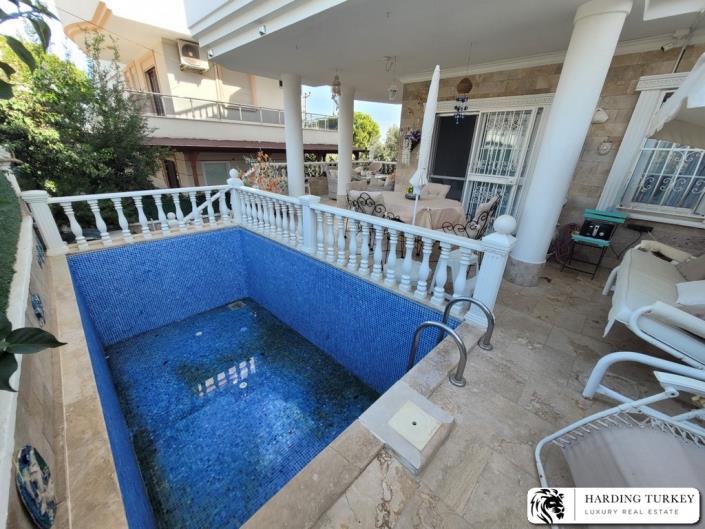 Image No.29-4 Bed Semi-Detached for sale