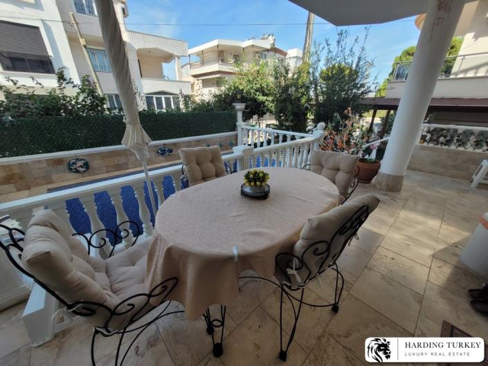 Image No.30-4 Bed Semi-Detached for sale