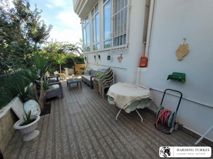 Image No.33-4 Bed Semi-Detached for sale