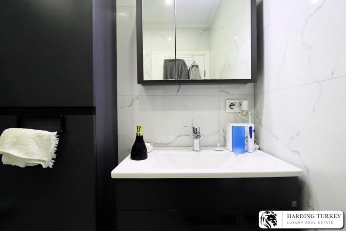 Image No.37-4 Bed Semi-Detached for sale