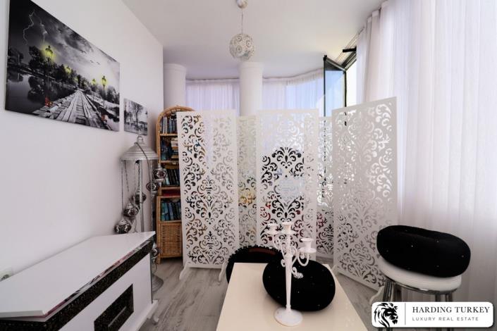 Image No.41-4 Bed Semi-Detached for sale