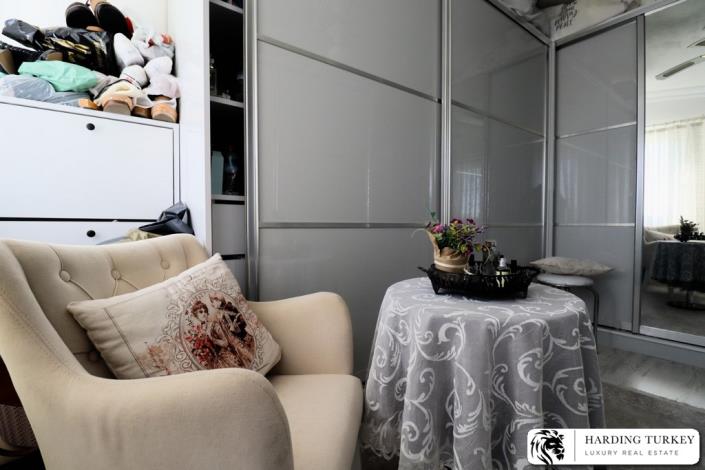 Image No.47-4 Bed Semi-Detached for sale