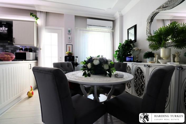 Image No.49-4 Bed Semi-Detached for sale