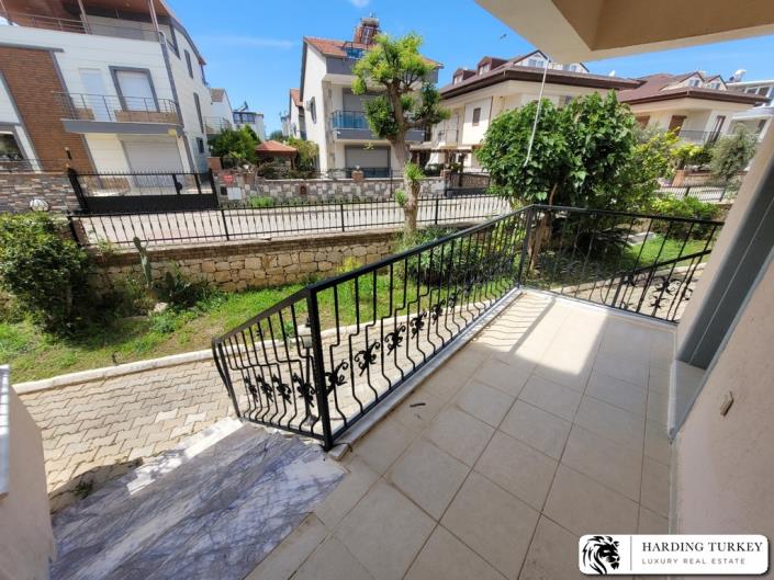 Image No.8-3 Bed Semi-Detached for sale