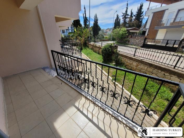 Image No.9-3 Bed Semi-Detached for sale