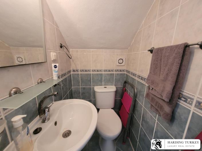 Image No.14-3 Bed Semi-Detached for sale