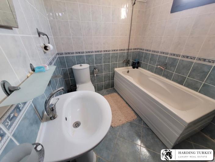 Image No.34-3 Bed Semi-Detached for sale