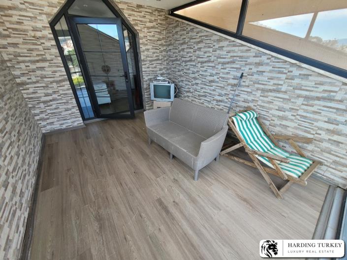 Image No.38-3 Bed Semi-Detached for sale