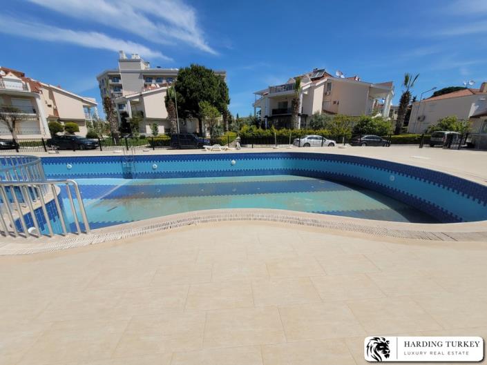 Image No.42-3 Bed Semi-Detached for sale