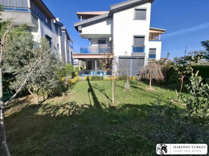 Image No.13-Jumelé de 3 chambres à vendre à Altinkum