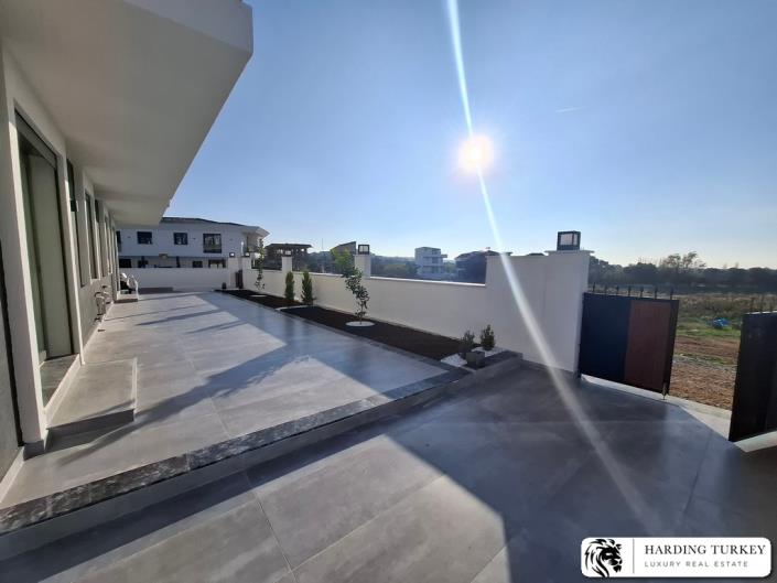 Image No.4-Jumelé de 3 chambres à vendre à Altinkum