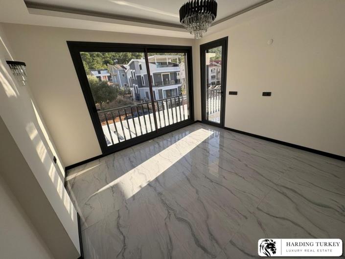 Image No.6-Villa / Détaché de 4 chambres à vendre à Akbuk