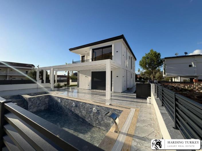 Image No.21-Villa / Détaché de 4 chambres à vendre à Akbuk