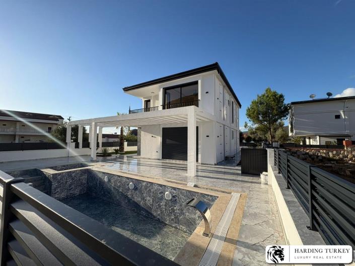 Image No.22-Villa / Détaché de 4 chambres à vendre à Akbuk