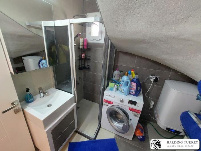 Image No.9-3 Bed Duplex for sale