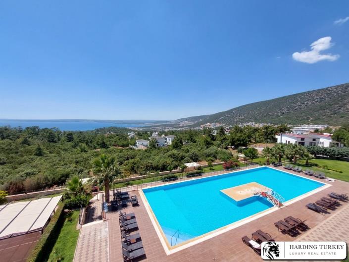 Image No.56-3 Bed Duplex for sale