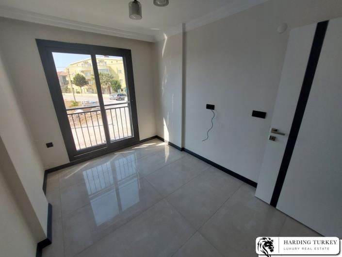 Image No.26-3 Bed Semi-Detached for sale