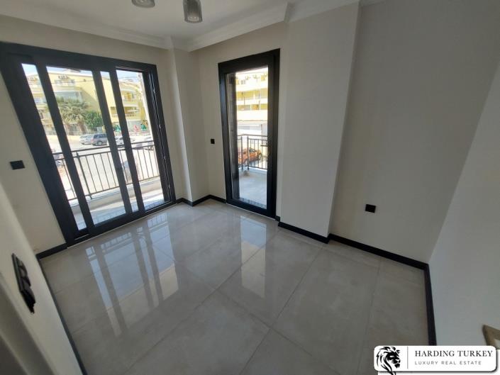 Image No.27-3 Bed Semi-Detached for sale