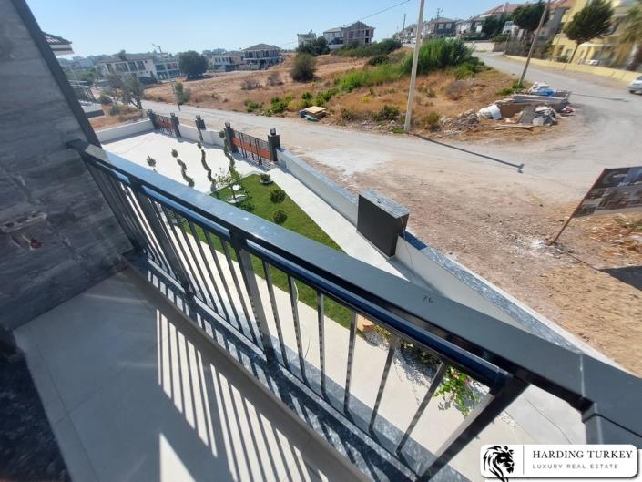 Image No.29-3 Bed Semi-Detached for sale