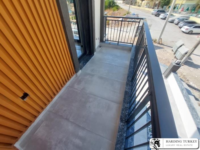 Image No.33-3 Bed Semi-Detached for sale