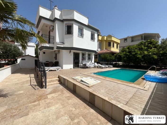 Image No.2-3 Bed Villa / Detached for sale