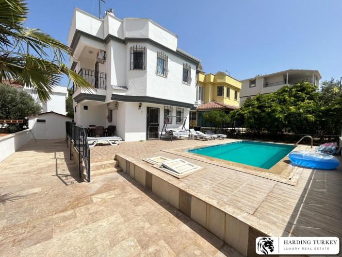 Image No.3-3 Bed Villa / Detached for sale