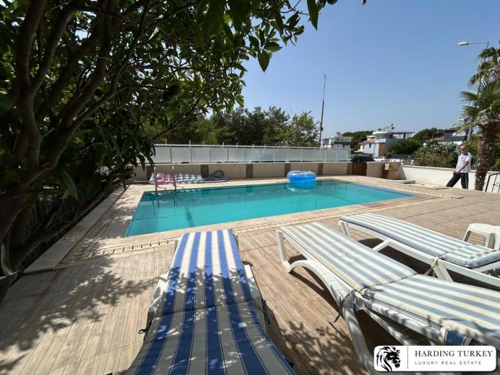 Image No.10-3 Bed Villa / Detached for sale