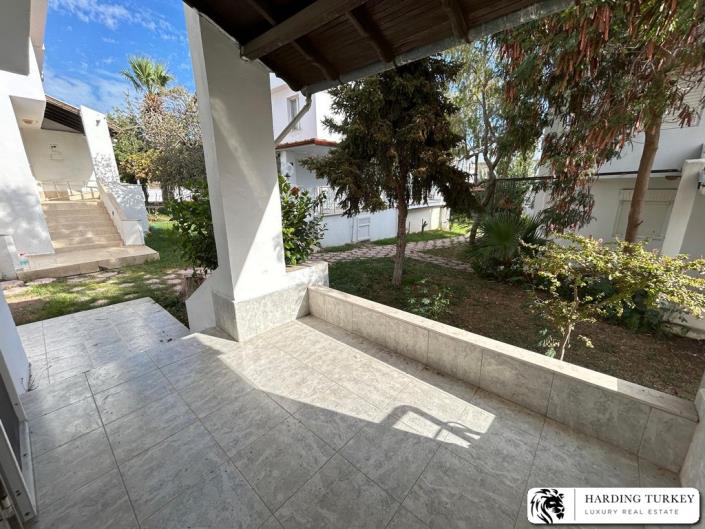 Image No.12-Jumelé de 4 chambres à vendre à Altinkum