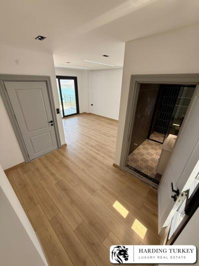 Image No.2-4 Bed Villa / Detached for sale