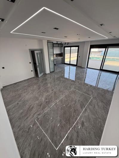 Image No.20-4 Bed Villa / Detached for sale