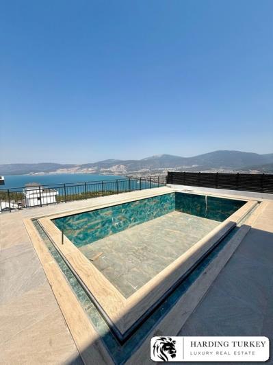 Image No.24-4 Bed Villa / Detached for sale