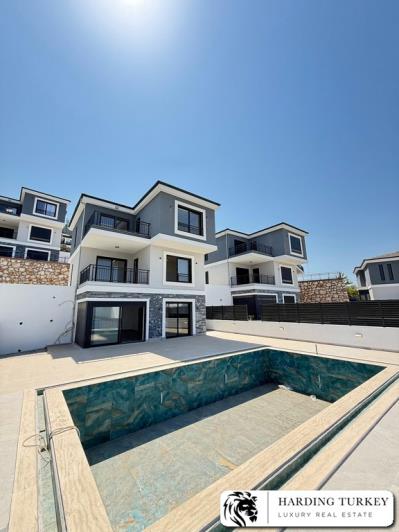 Image No.31-4 Bed Villa / Detached for sale