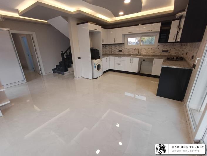 Image No.12-4 Bed Villa / Detached for sale