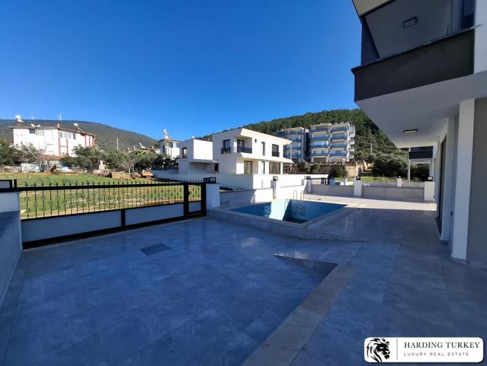 Image No.5-4 Bed Villa / Detached for sale