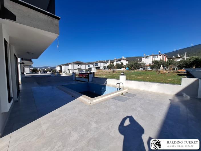 Image No.6-4 Bed Villa / Detached for sale