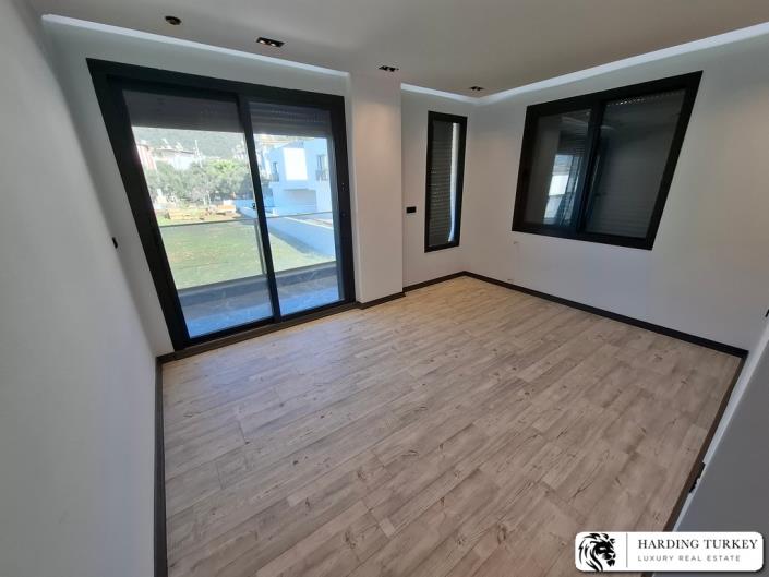 Image No.16-4 Bed Villa / Detached for sale