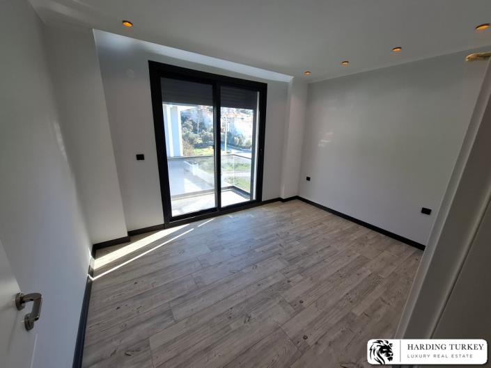 Image No.19-4 Bed Villa / Detached for sale