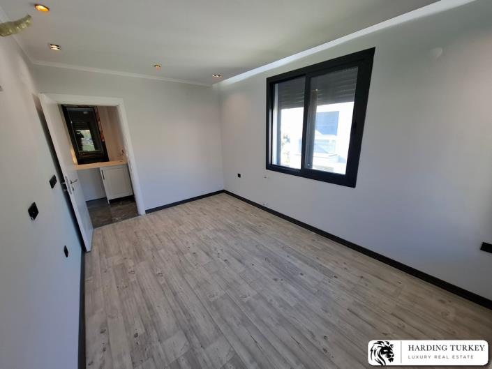 Image No.22-4 Bed Villa / Detached for sale