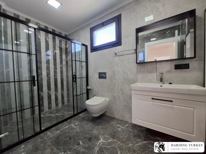 Image No.24-4 Bed Villa / Detached for sale