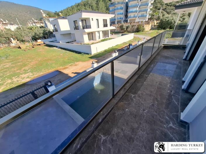 Image No.27-4 Bed Villa / Detached for sale