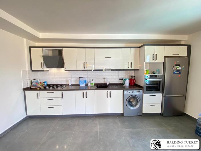 Image No.10-4 Bed Semi-Detached for sale